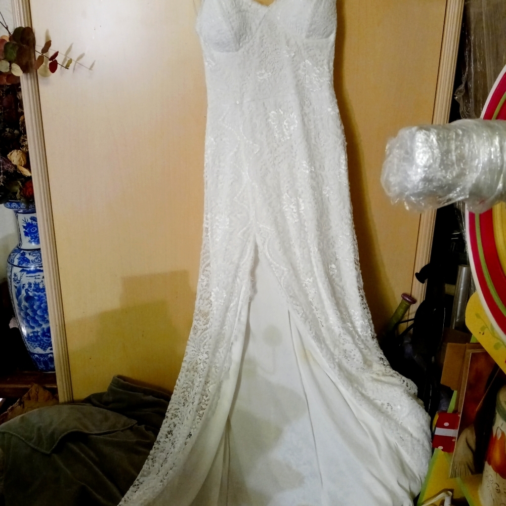 Beach style wedding or prom formal dress size M